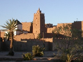 Minaret de la zaoua de Sidi l’Houari, Tinejdad, Sud du Maroc.