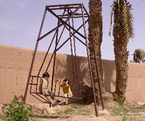 Balan�oire � El Khorbat pour voyager au Maroc avec vos enfants.