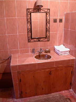 Bathroom of Guesthouse El Khorbat, in Southern Morocco.