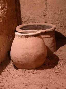 Poterie au Musée des Oasis