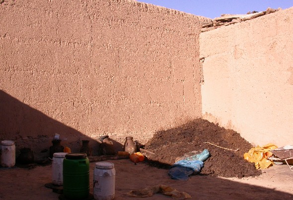 Pulpa de aceitunas en un molino de aceite de Marruecos.