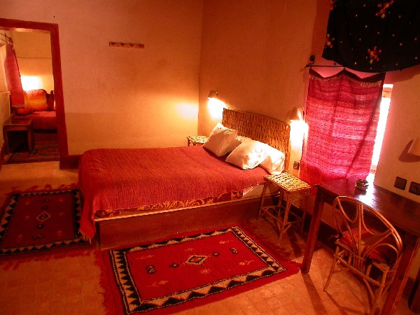 Habitación de la casa rural Ksar El Khorbat, sur de Marruecos.